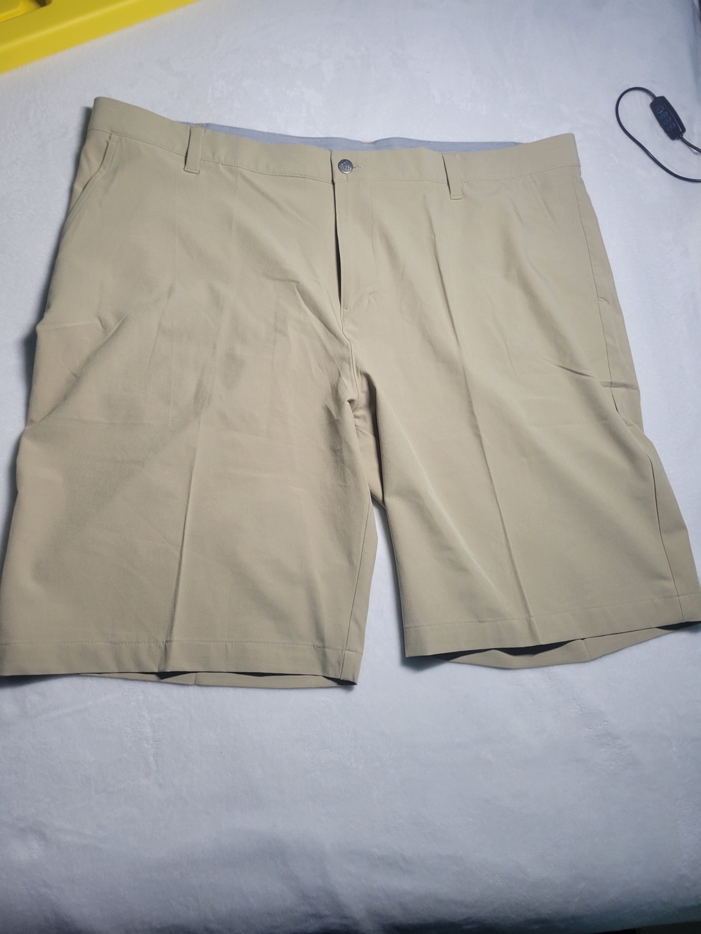 adidas Men's Flat-Front Khaki Golf Shorts Size 42